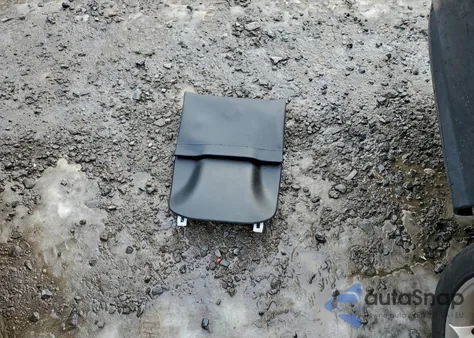 2013 Mercedes-Benz E 350 z USA, uszkodzony, nr VIN WDDHF5KB9DA728838